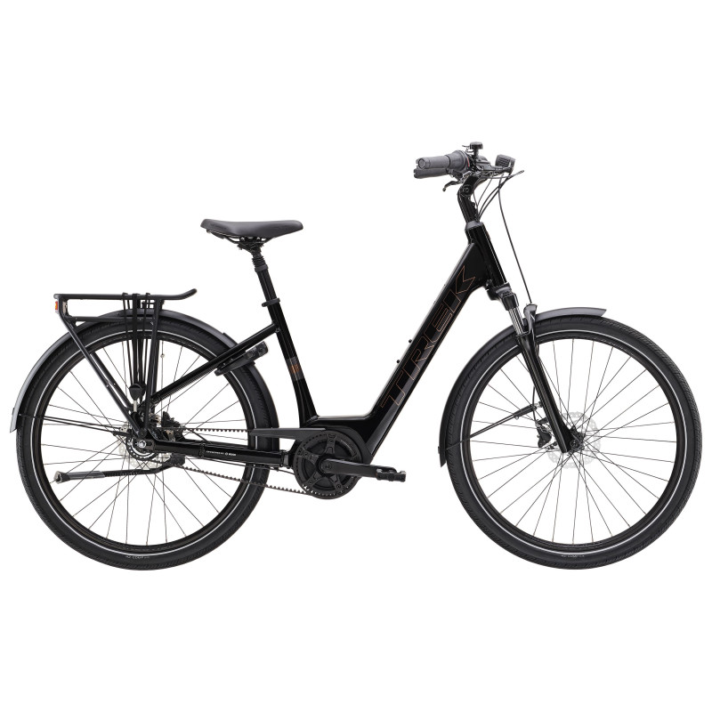 Rower TREK District+ 2 o niskim przekroku z napędem pasowym