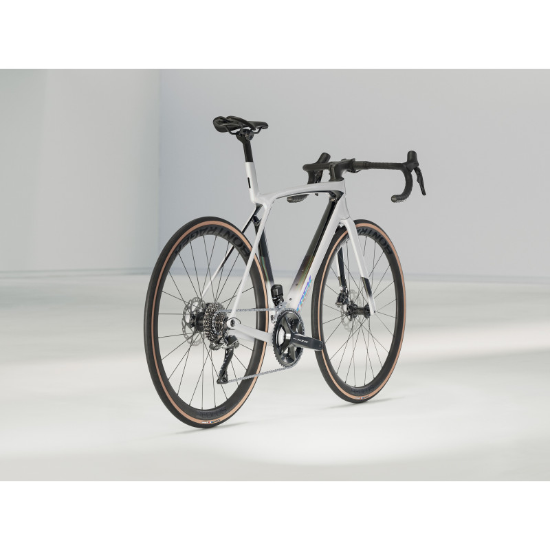 Rower TREK Madone SL 6 Gen 8